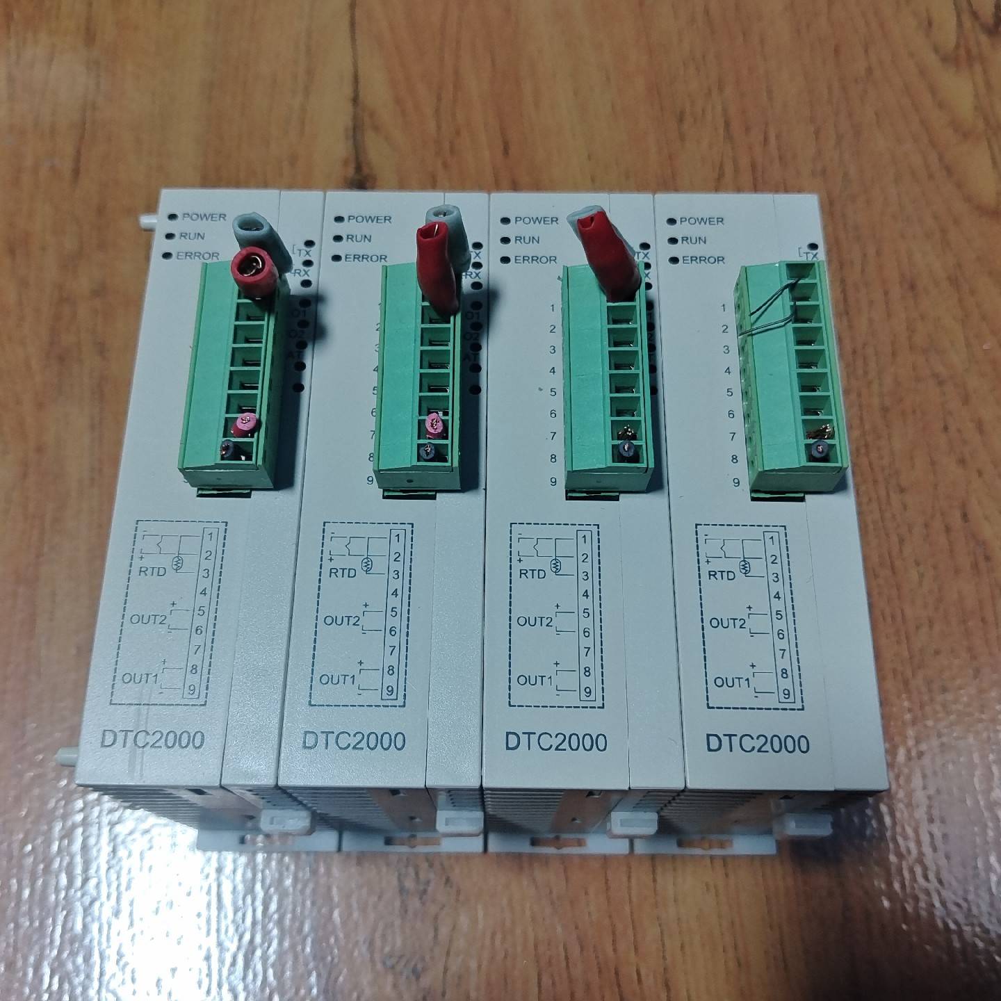 台达扩展DTC2000（4个），议价 也可为维修！！