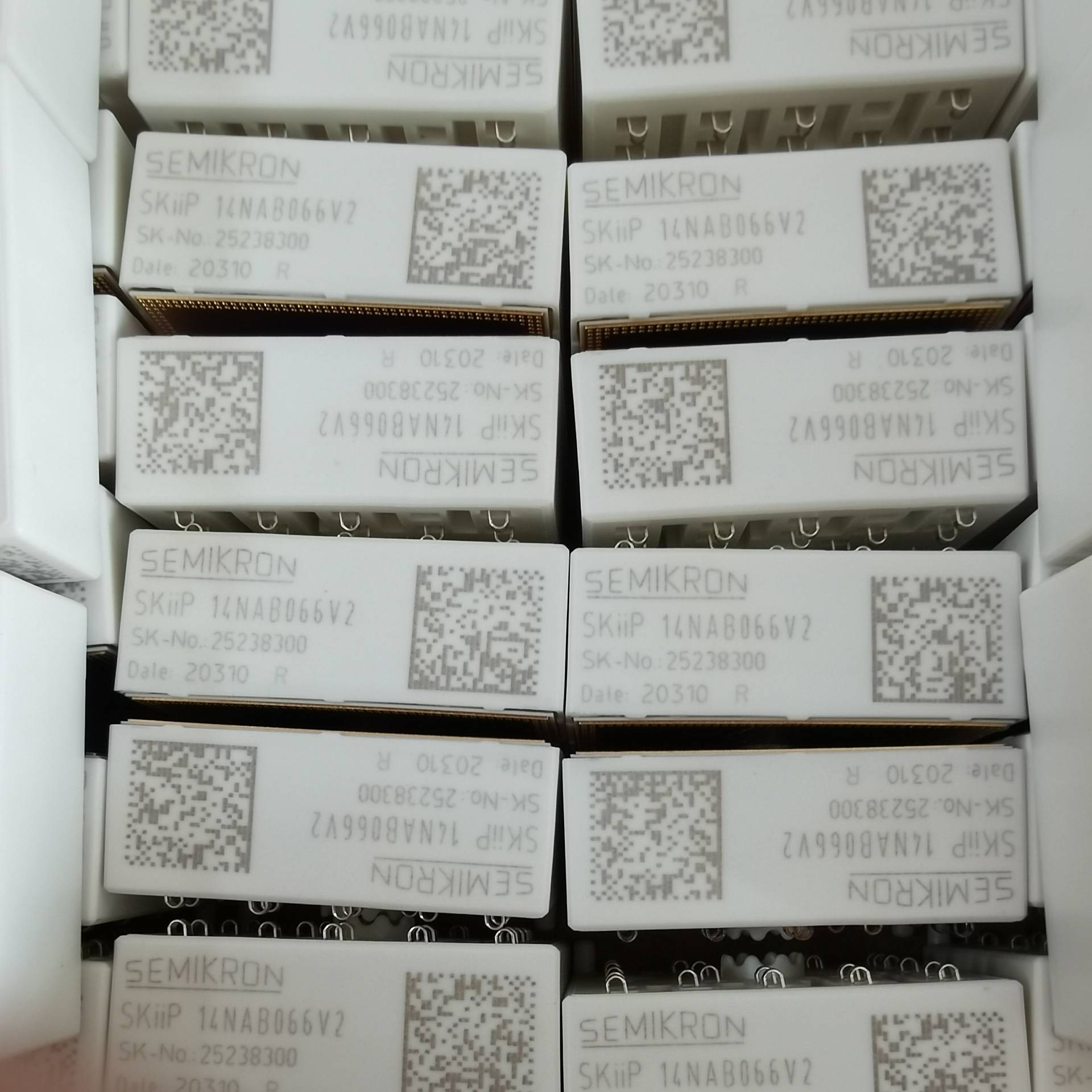 SKIIP13NAB065V1 SKIIP14AB066V2议价 也可为维修！！