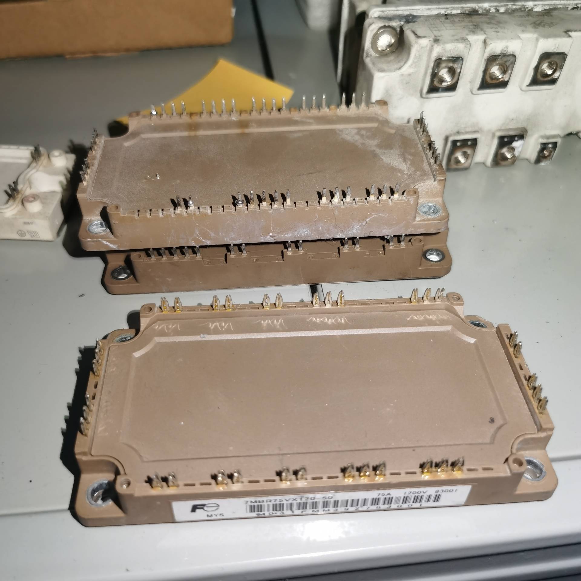 7MBR75UB120 7MBR75VB120A-70 7M议价 也可为维修!!