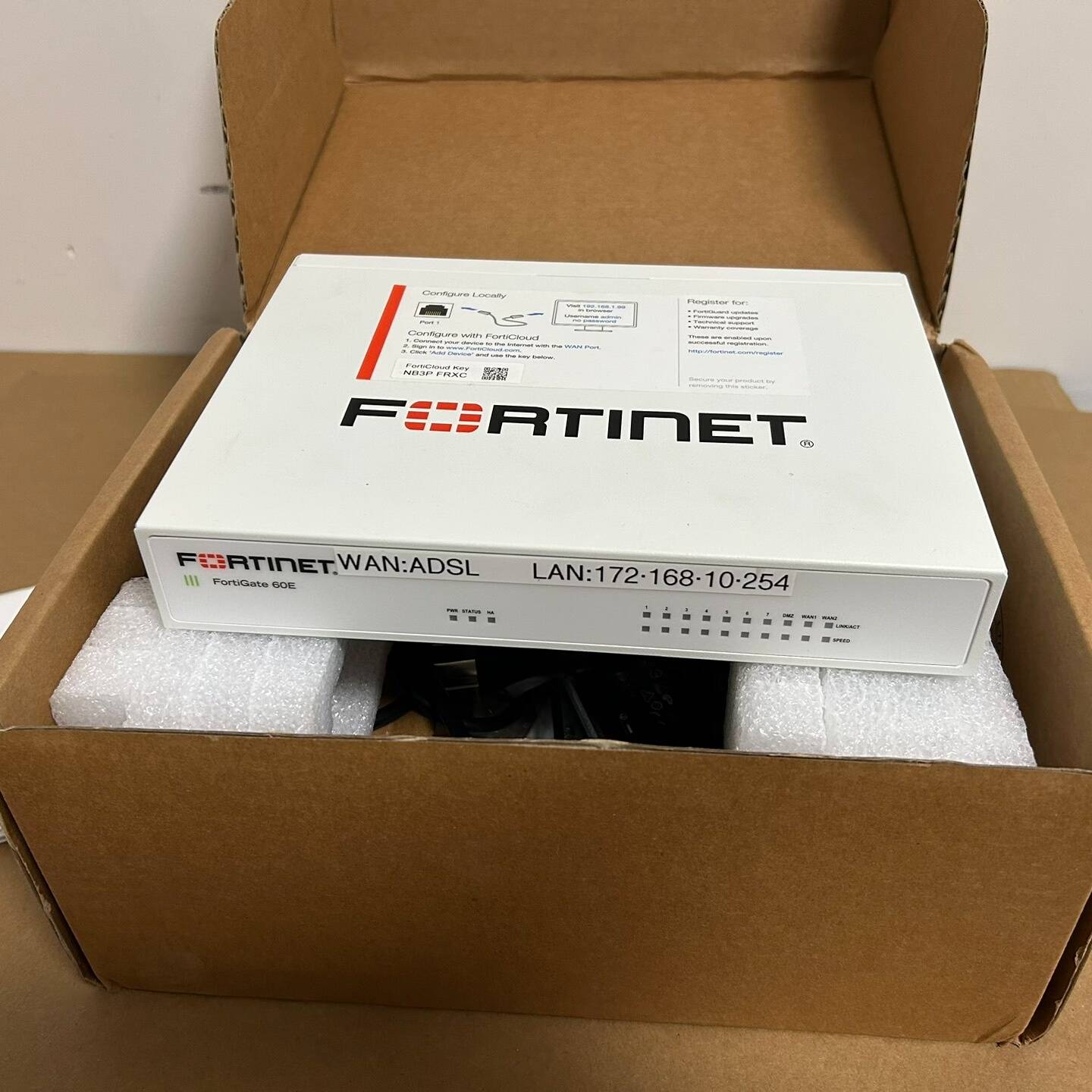 飞塔FortiGate FG-60E  60E 千议价 也可为维修！！