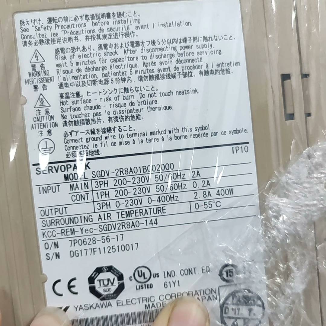 安川5系400W伺服驱动器SGD议价 也可为维修！！