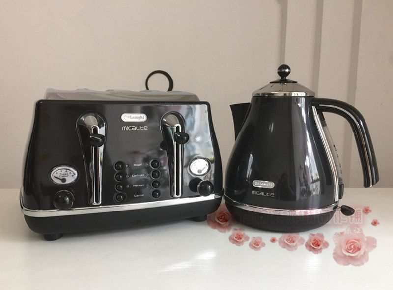 Delonghi/德龙 CTOM4003家用多士炉4片土司机烤面包机水壶金属黑