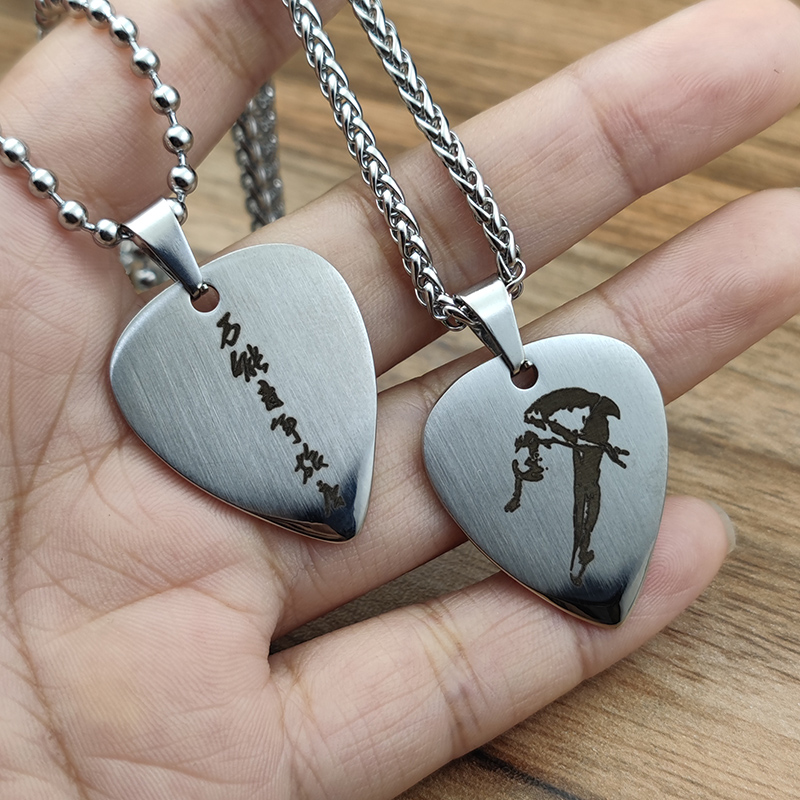 拨片项链万青钛钢可弹奏龙骨链