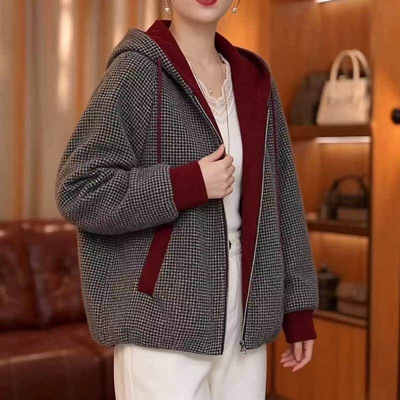 秋冬加厚保暖撞色连帽妈妈棉衣