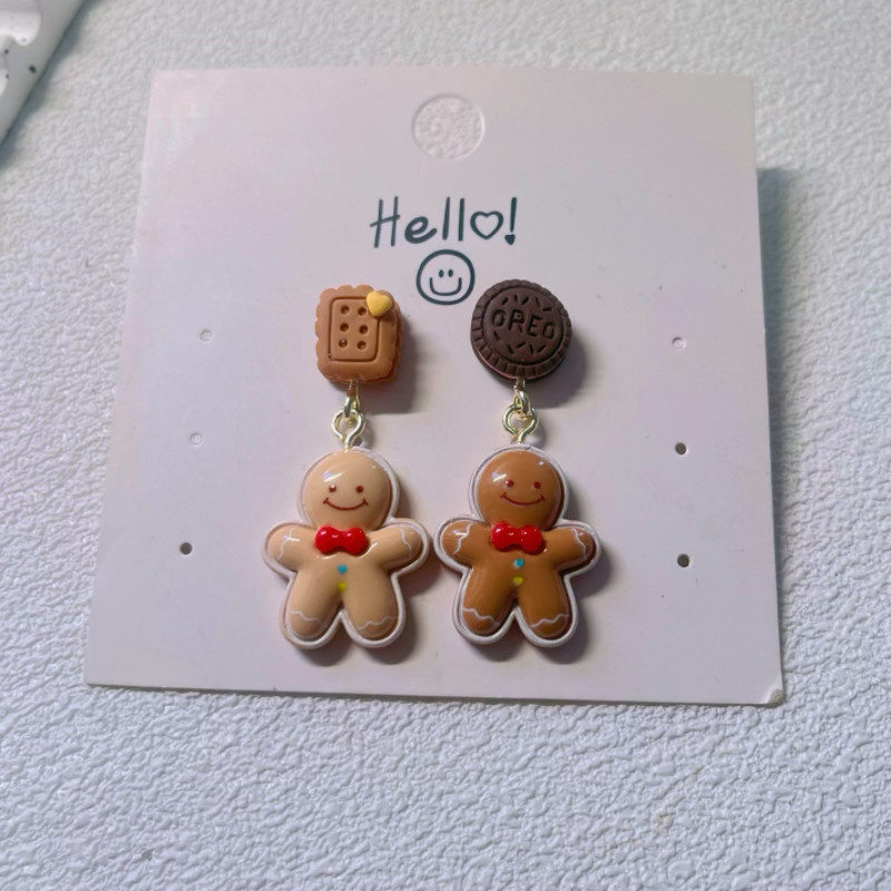 原创设计不对称复古系圣诞姜饼人饼干耳环设计感蚊香耳夹女