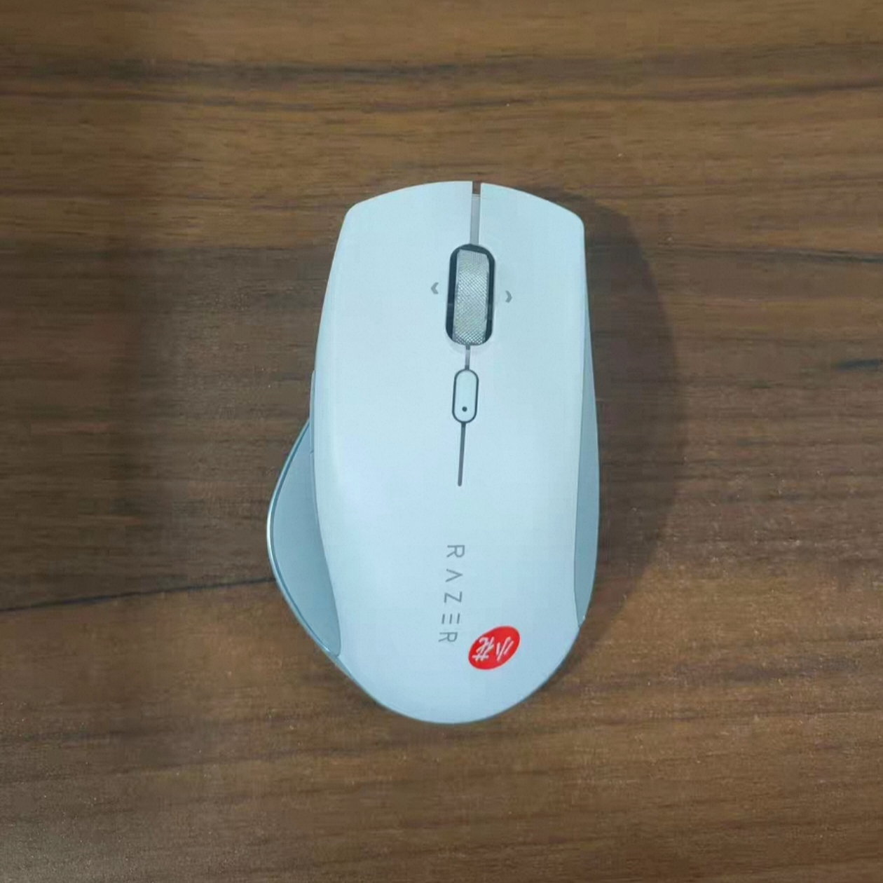 Razer雷蛇PRO CLICK便携无线办公电竞双用通用三模蓝牙轻量化鼠标