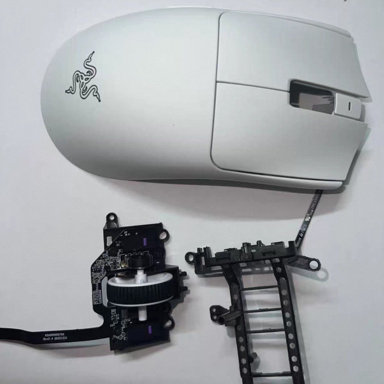 原装配件适用于Razer雷蛇毒蝰V4PRO专业版无线鼠标外壳上底盖滚轮