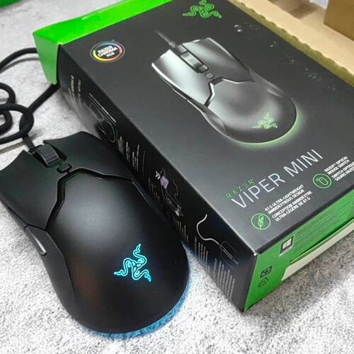 Razer雷蛇 毒蝰Mini迷你版有线小手对称游戏电竞幻彩专用鼠标
