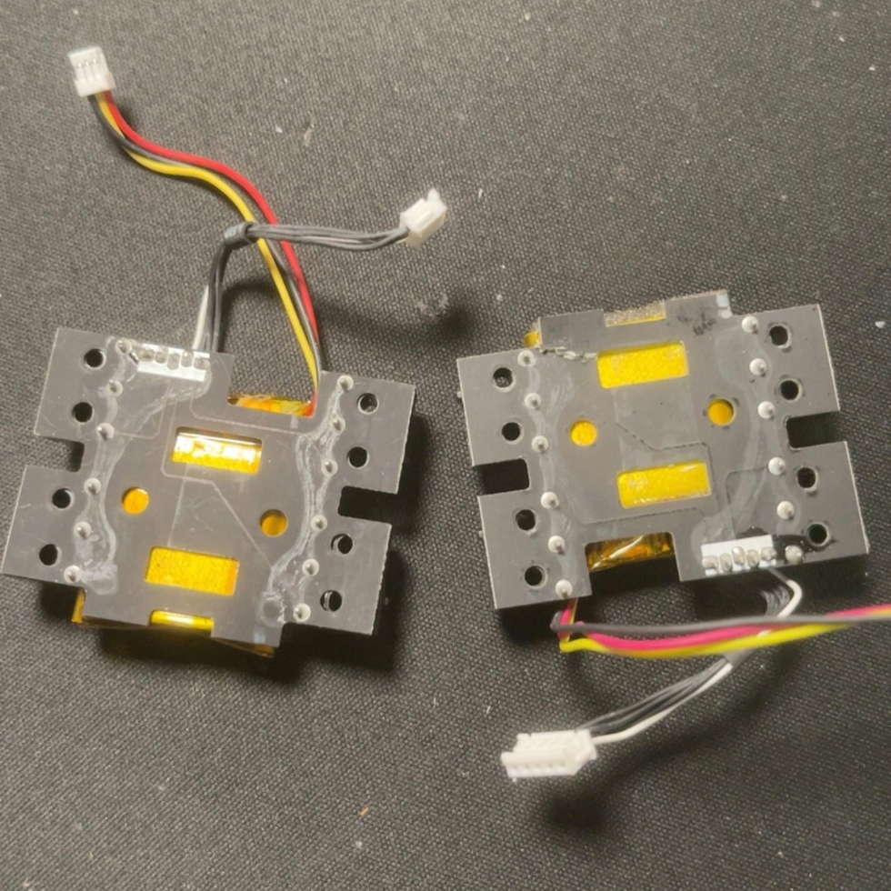 原装配件适用于雷蛇毒蝰终极版无线鼠标配件电池侧键微动小板总成