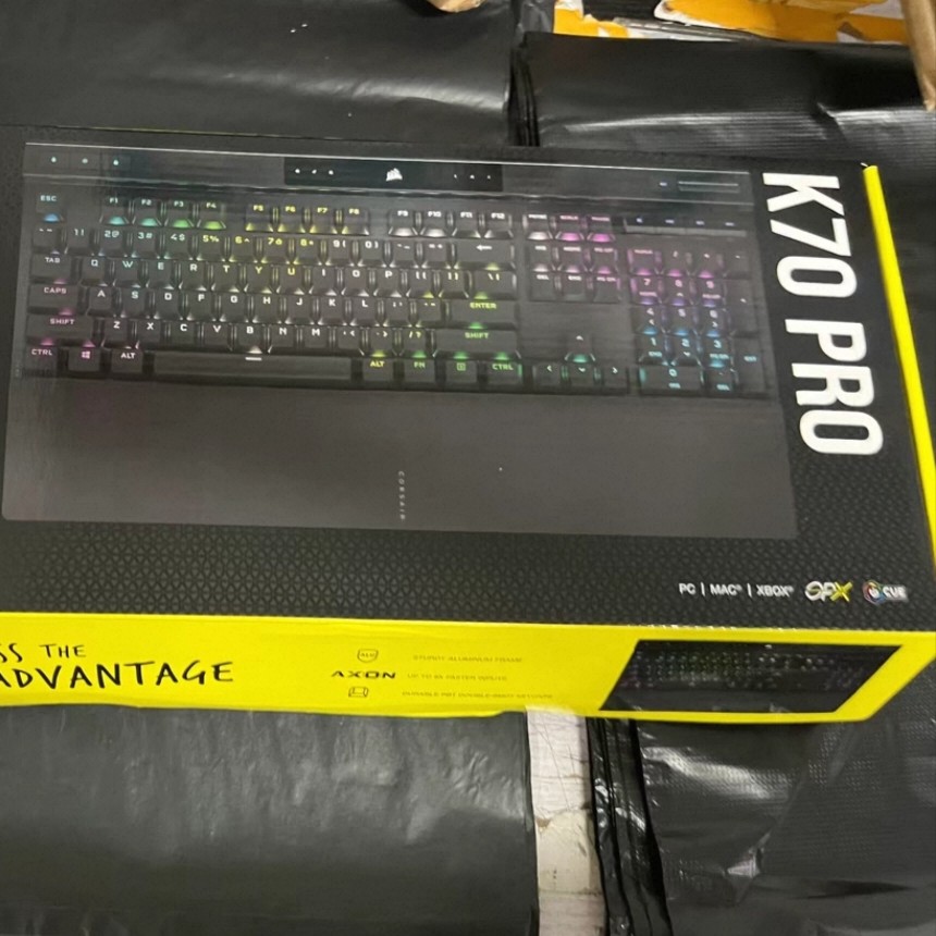 海盗船COSAIR K70PRO OPX低延迟响应有线游戏机械8K轮询率键盘