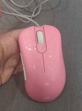 卓威奇亚ZOWIE EC2粉色限量特别版有线游戏趴握电竞FPS吃鸡鼠标