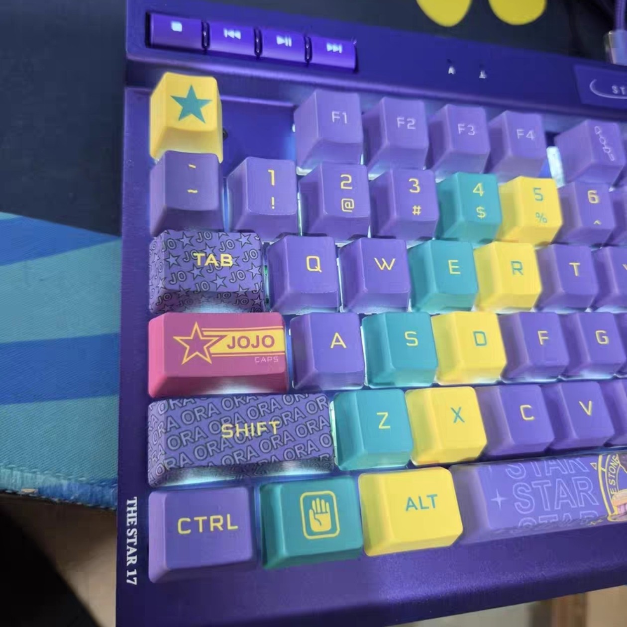 海盗箱COSAIR K70 RGB TKL红轴限量联名JOJO热升华键帽游戏键盘