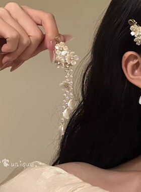 超仙气质白色樱花发夹长款流苏鸭