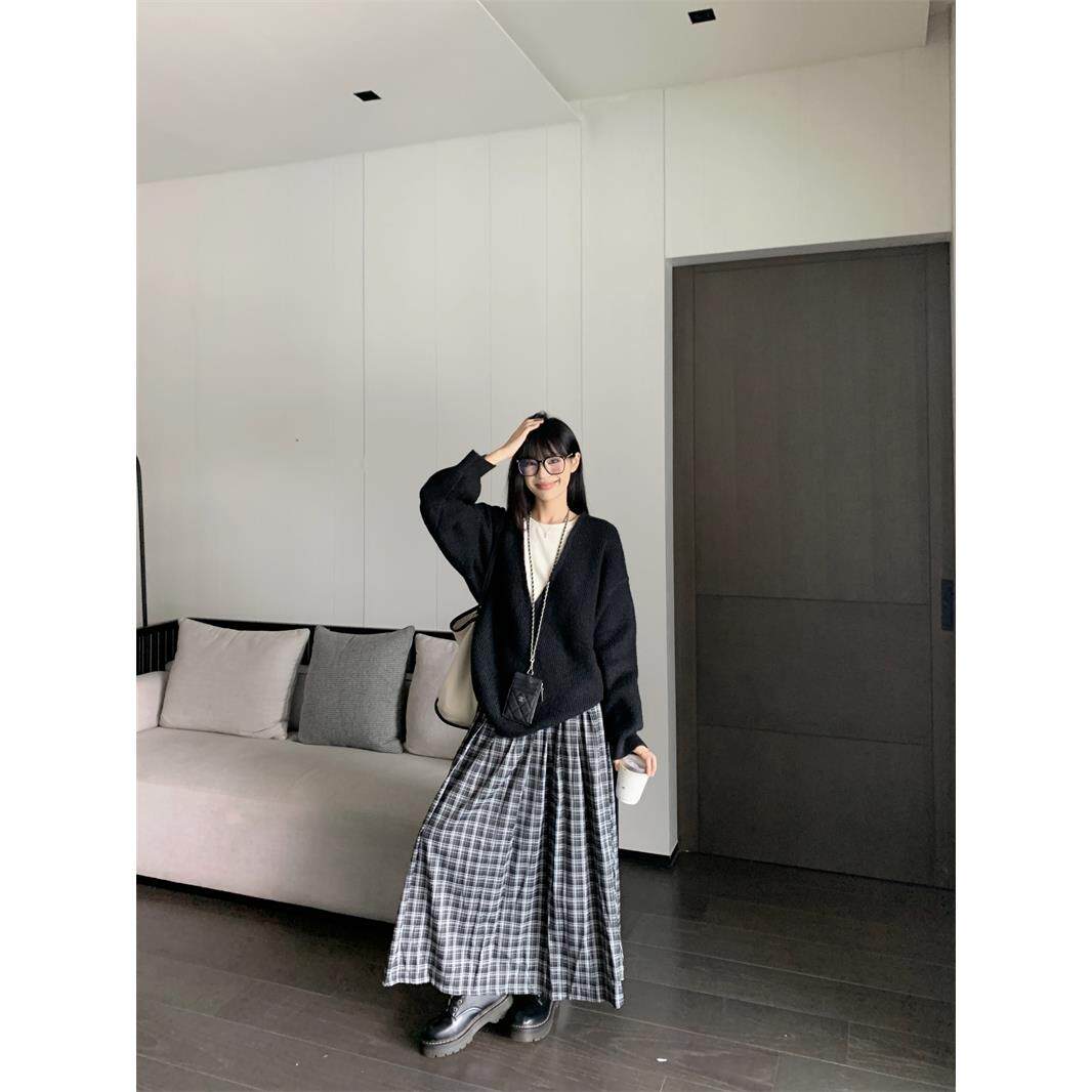 宅女家时尚套装气质宽松长袖毛衣女秋季格子显瘦半身长裙两件套