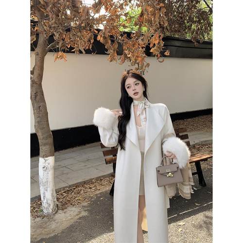 高级感白色毛呢外套女秋冬季2025新款设计感宽松休闲长款气质大衣