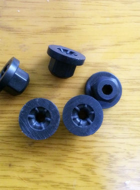 宝马X1X3X5X6ZM专用下护板底盘自攻丝螺丝底座卡扣汽车塑料螺母