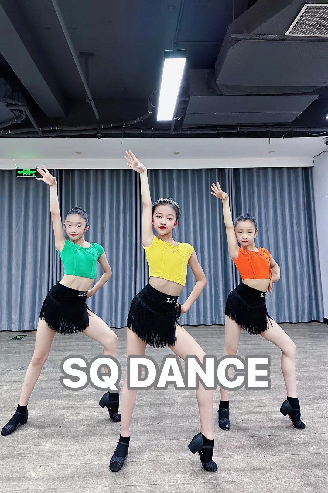 SQ舞服少儿拉丁舞春夏马卡龙色无袖流苏短裙班服练习服恰恰女童