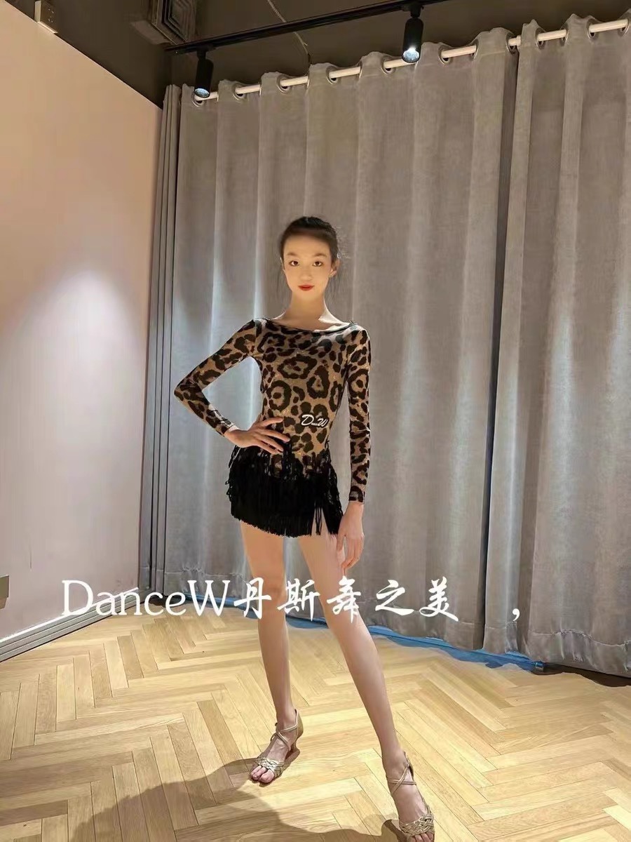 丹斯舞之美少儿拉丁舞豹纹流苏女生长袖秋冬练习服定制露背恰恰