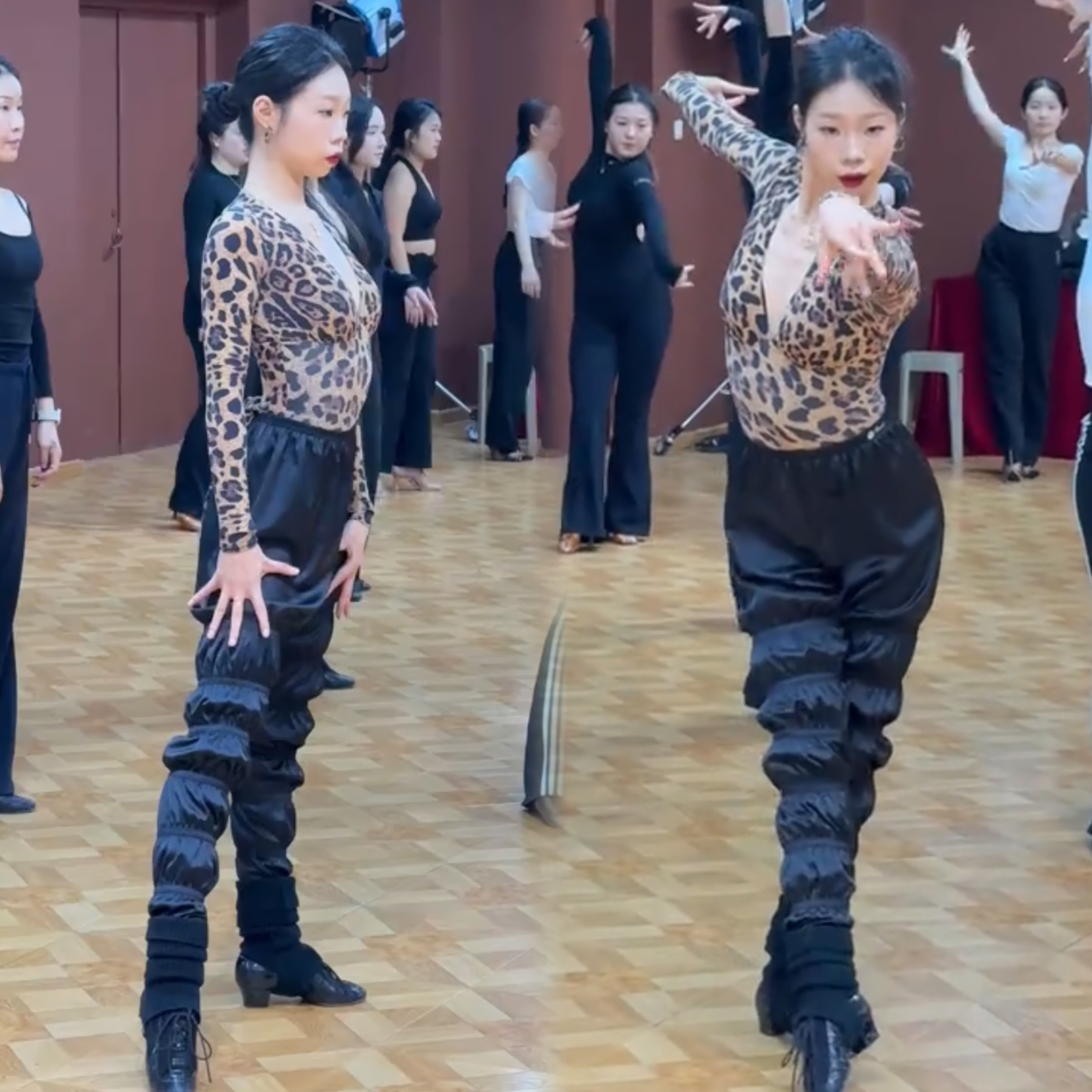 Hazel舞服爆款女士亮皮教师裤防风科技面料暴汗裤拉丁舞皮裤集训,运动/瑜伽/健身/球迷用品,拉丁舞练习套装,淘宝优惠券,粉丝福利购,淘宝优惠卷