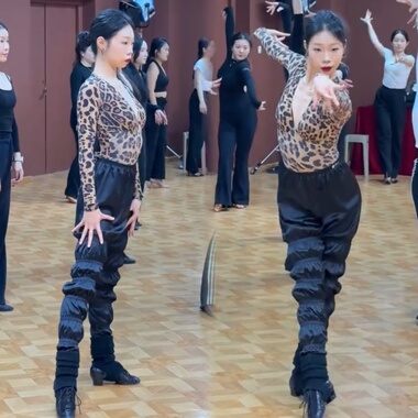 Hazel舞服爆款女士亮皮教师裤防风科技面料暴汗裤拉丁舞皮裤集训