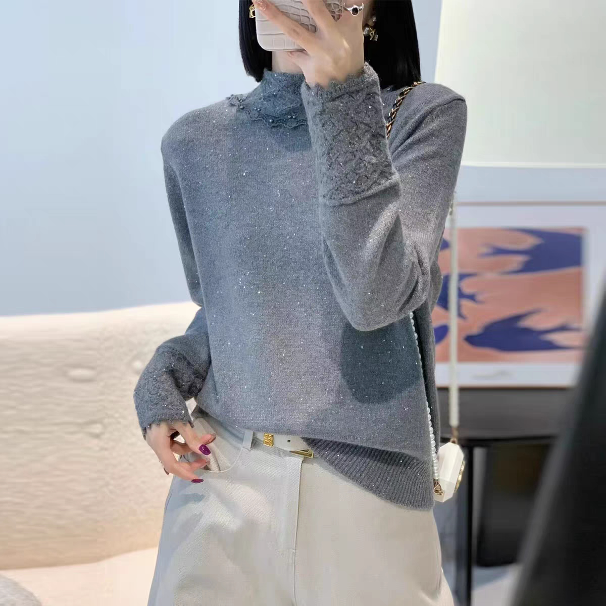 花边钩花半高领亮片蜜熊绒针织衫