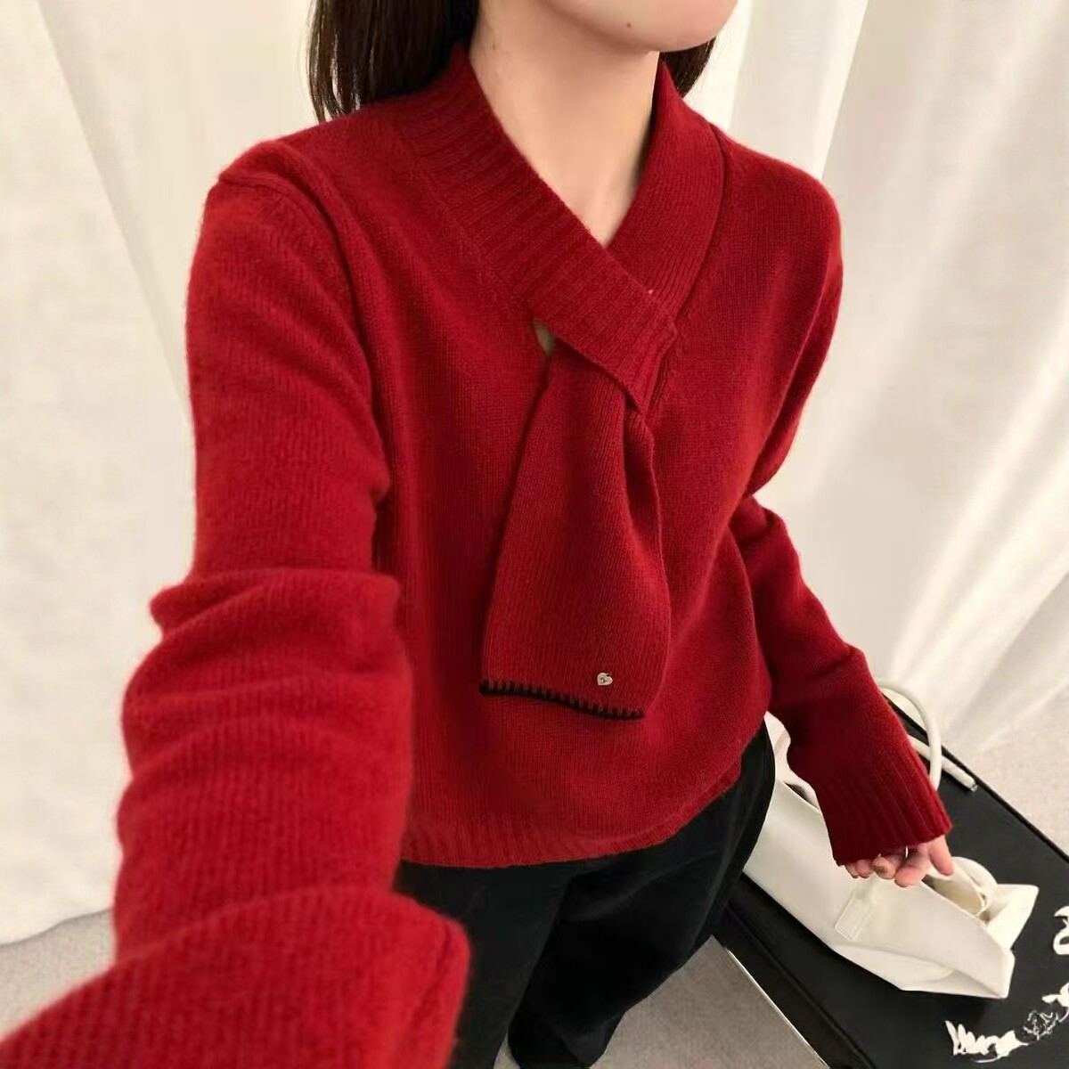 V领围脖蜜熊绒羊毛针织衫女毛衣