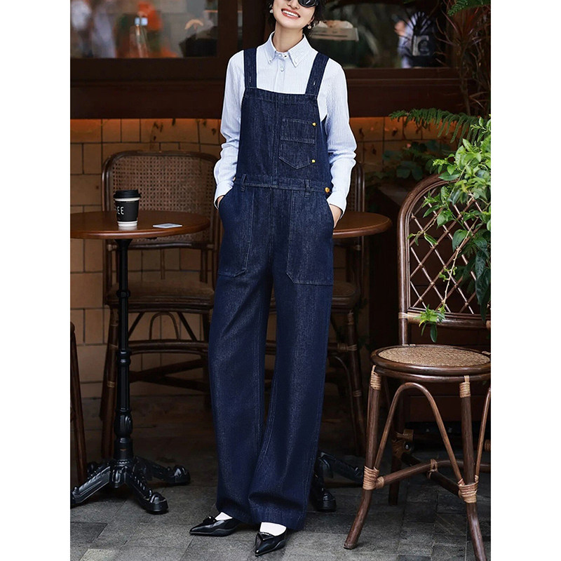 流行时尚精致穿搭一整套2026新款白色长袖衬衫蓝色背带长裤两件套