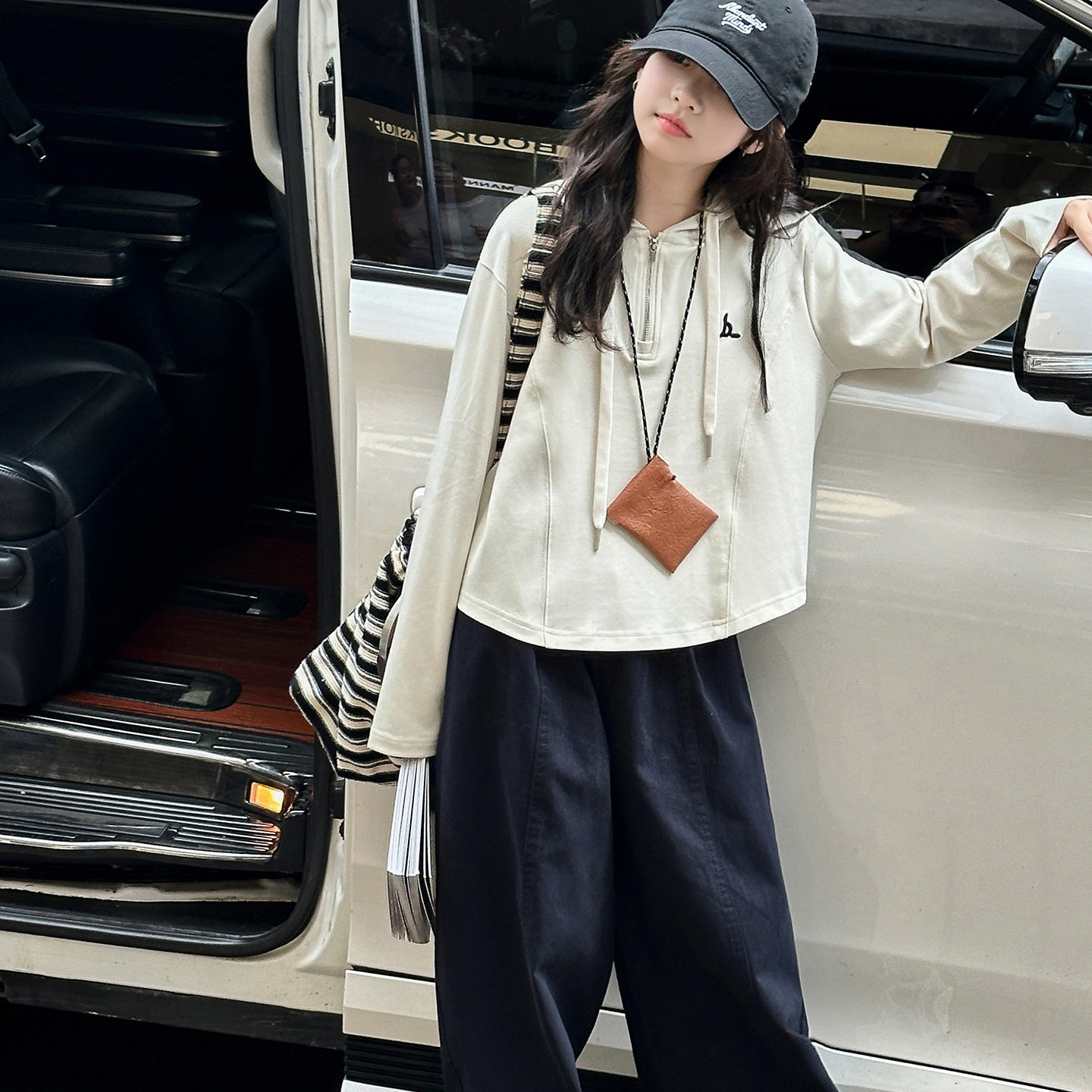 女童超好看卫衣秋季2026儿童洋气