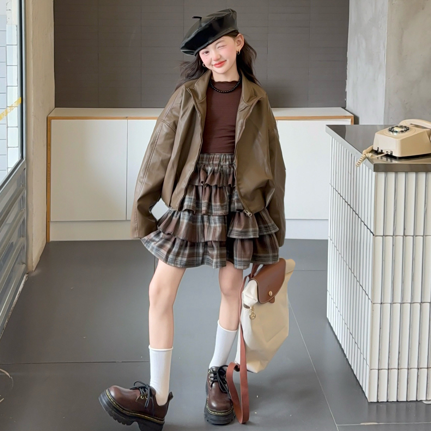 女童春秋款皮衣2026新款女大童韩
