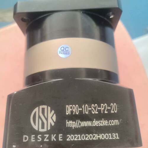 议价德思凯DF90-10-S2-P2-20行星减速机可维修