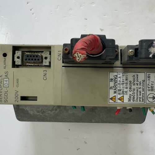 可维修安川SGDL一04AS 400W、如图所示功能正常、