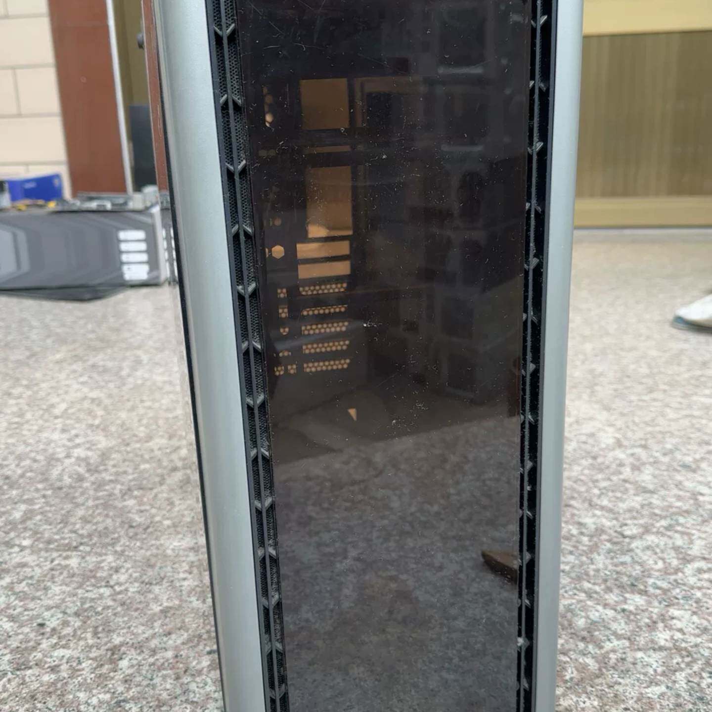 议价tt侧透机箱可维修翻新其它元器件
