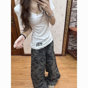 白色V领收腰短袖T恤女夏季设计感十字架印花修身显瘦辣妹百搭上衣