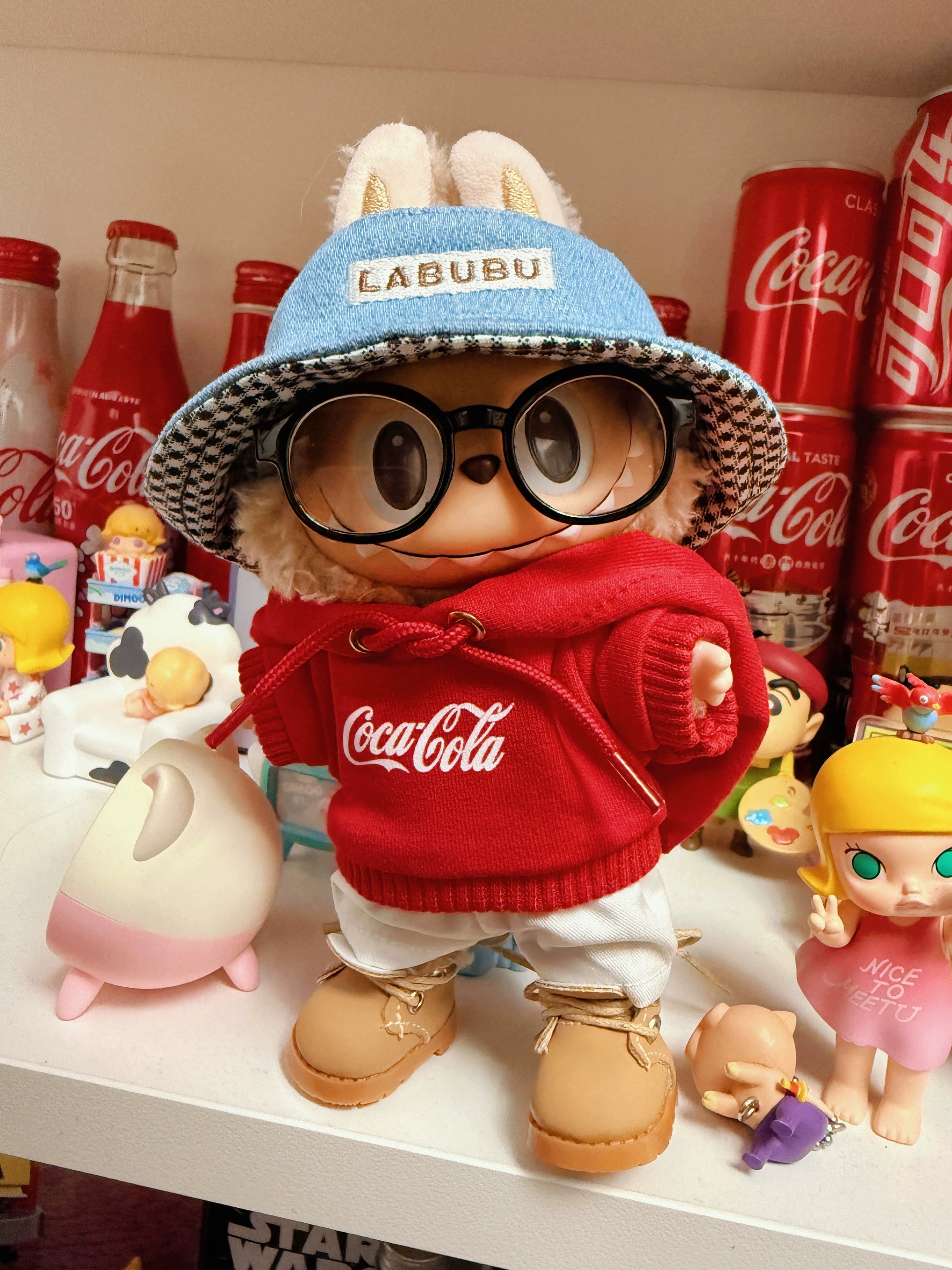 17cmlabubu娃衣搪胶马卡龙坐坐派对圣诞帽子新年红色衣服卫衣现货