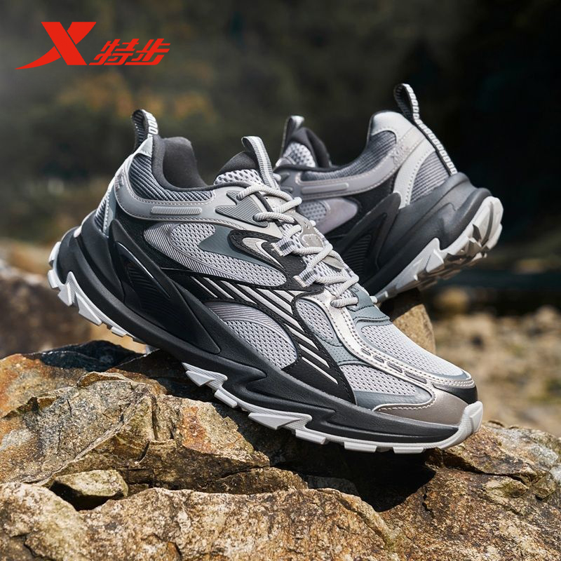 特步运动防滑户外休闲登山鞋