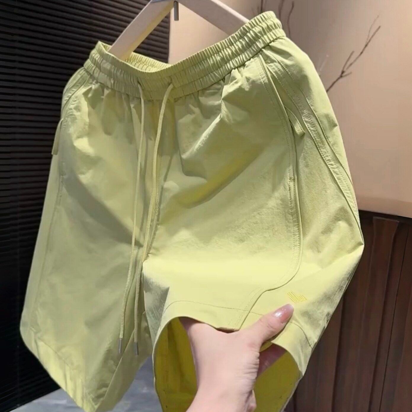 韩国明星同款沙滩裤男夏季薄款短裤男士刺绣休闲裤衩男女同款宽松