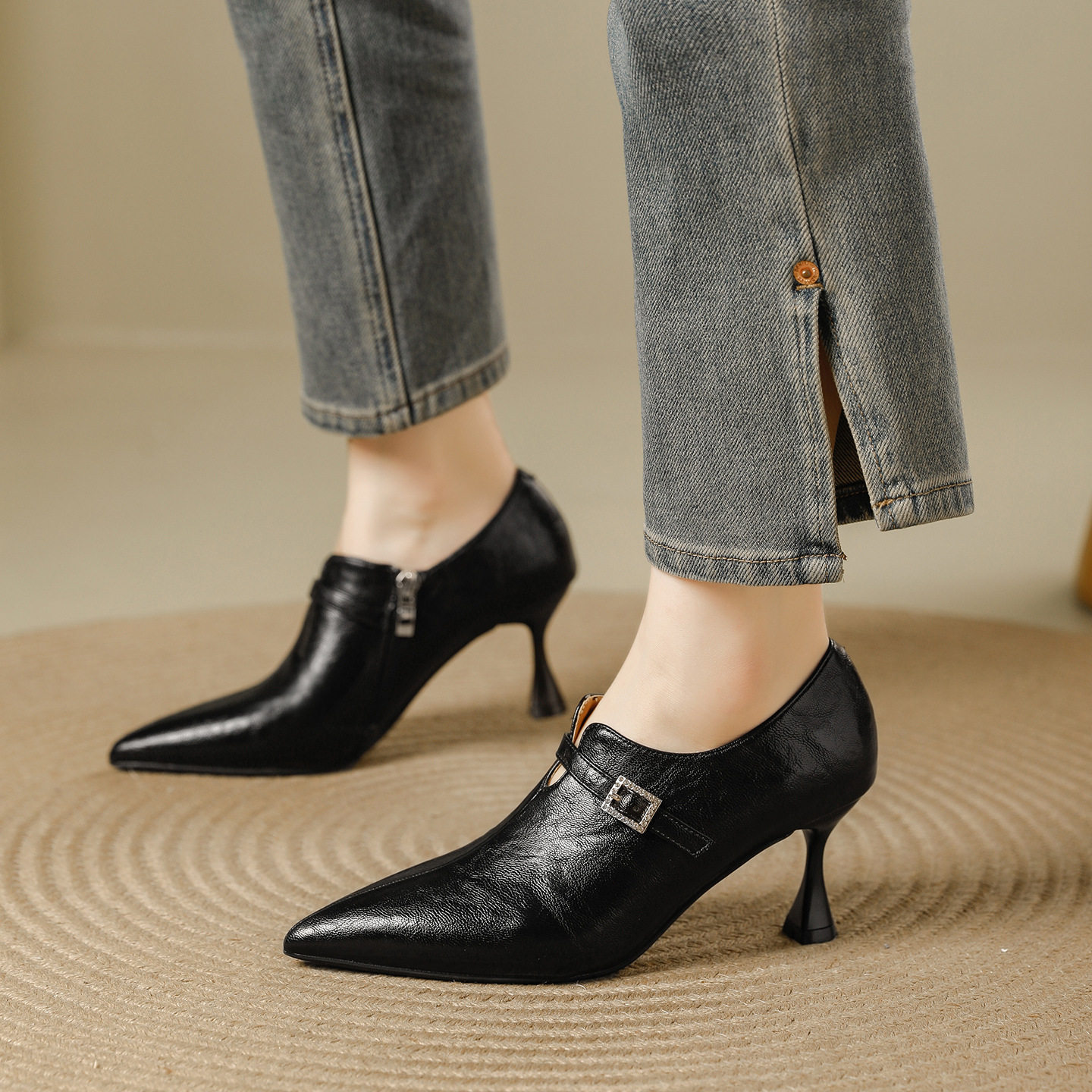 香港潮牌法式深口单鞋女2025秋冬季新款细跟软皮配裙子气质百搭时,女鞋,深口单鞋,淘宝优惠券,粉丝福利购,淘宝优惠卷