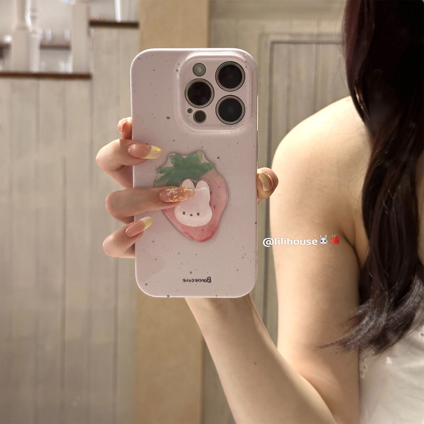 lilihouse韩国ins可爱少女粉色旋转兔兔草莓15适用16