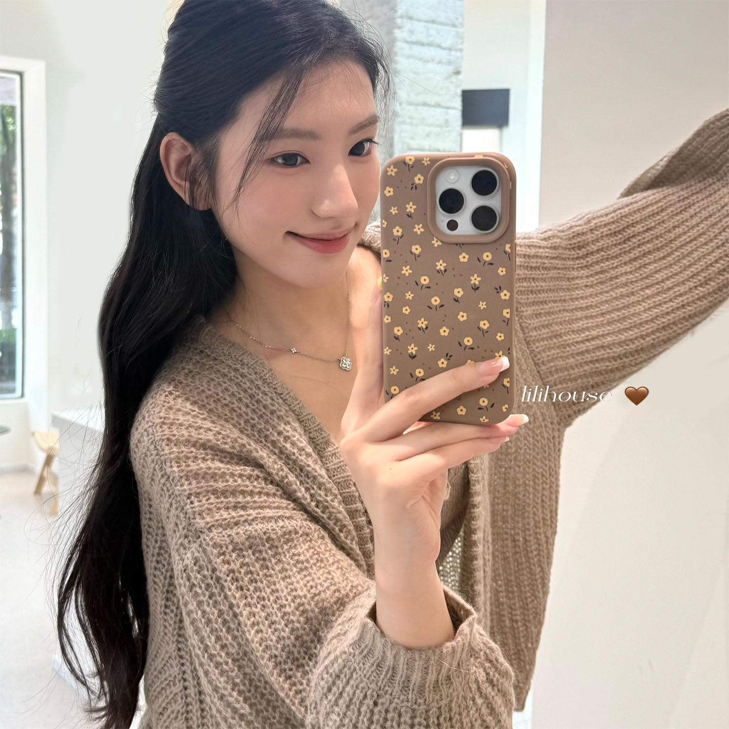 复古美拉德栗子棕碎花苹果手机壳