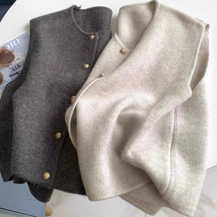 春秋温柔系单排扣金属扣气质百搭针织马甲背心女叠穿内搭坎肩上衣