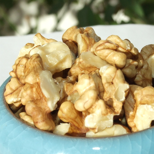 2025年生核桃仁新货500g新鲜原味散装 薄皮碎核桃仁肉孕妇零食坚果