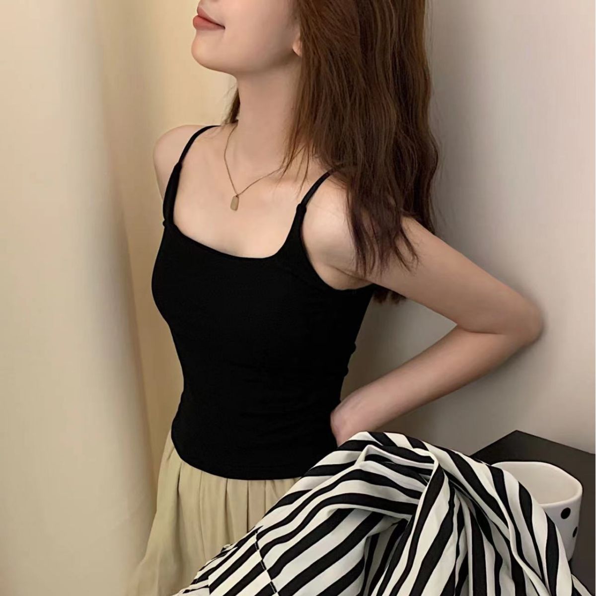 702#莫代尔一体杯吊带女美背款带胸垫百搭纯色内搭小背心辣妹