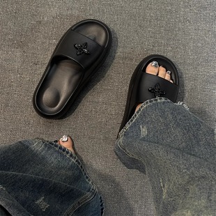 女款 时尚 夏天2025新款 凉拖鞋 外出网红学生 踩屎感外穿夏季 厚底拖鞋