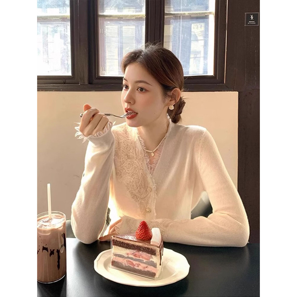 秋冬绝美白色蕾丝v领针织开衫女法式温柔设计感小众内搭打底毛衣