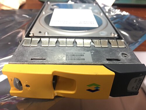 HP 3PAR F200 F400 QL254B 2TB FC 640853-001 0975520-02 硬盘