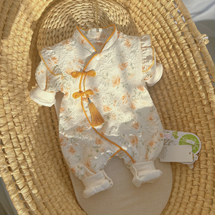 婴儿连体衣秋冬季薄棉夹棉哈衣女宝宝中国风新生儿衣服春装外出服