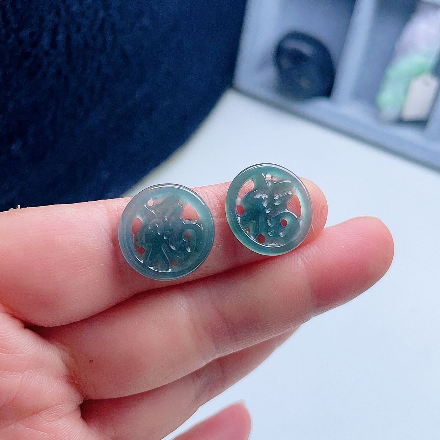 A货翡翠福字小圆牌吊坠晴水蓝绿天然老坑小福牌挂坠吉祥如意百搭