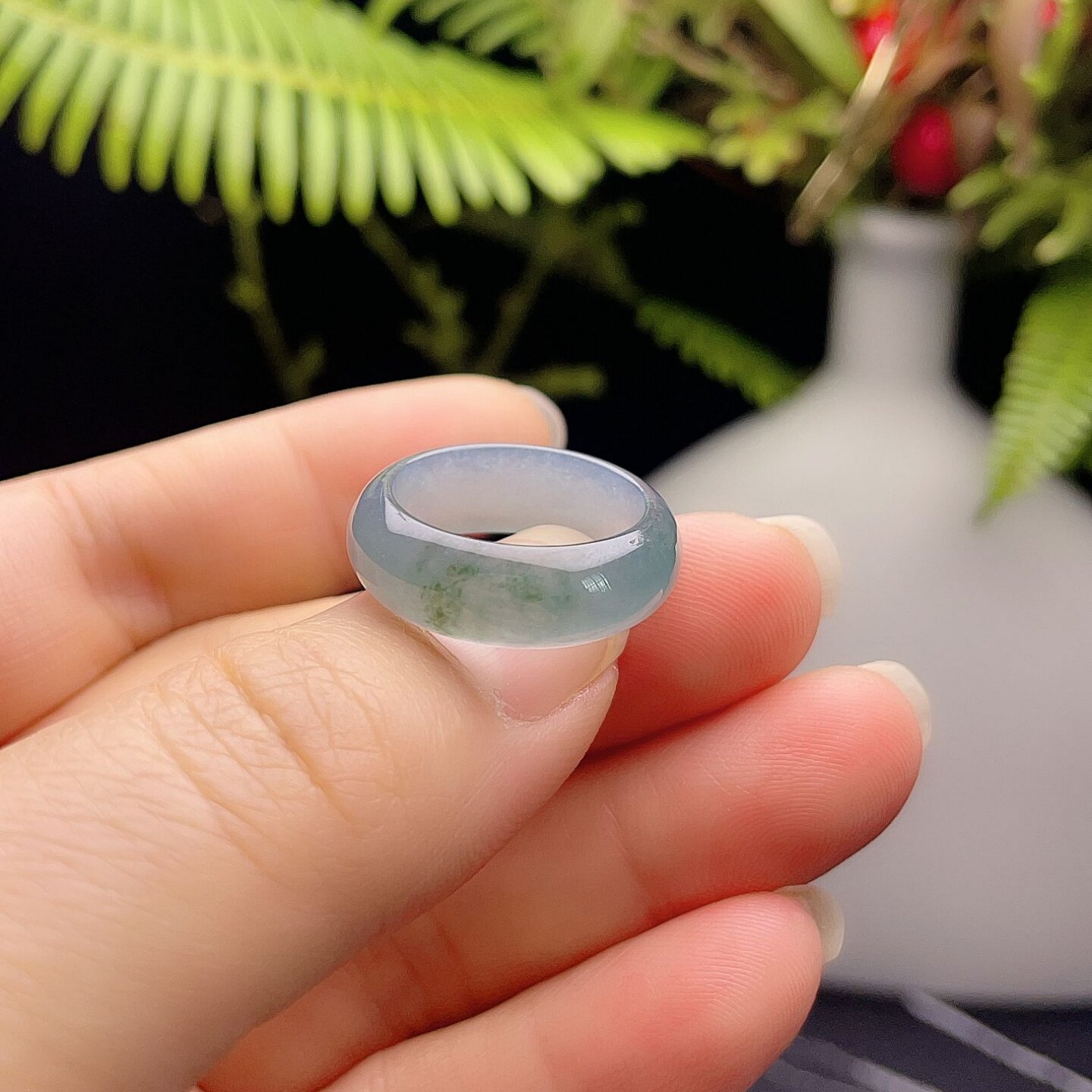 天然翡翠宽边戒指天空海蓝绿烟紫