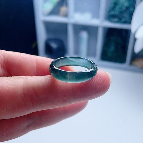 天然翡翠冰种戒指天空海蓝绿飘花