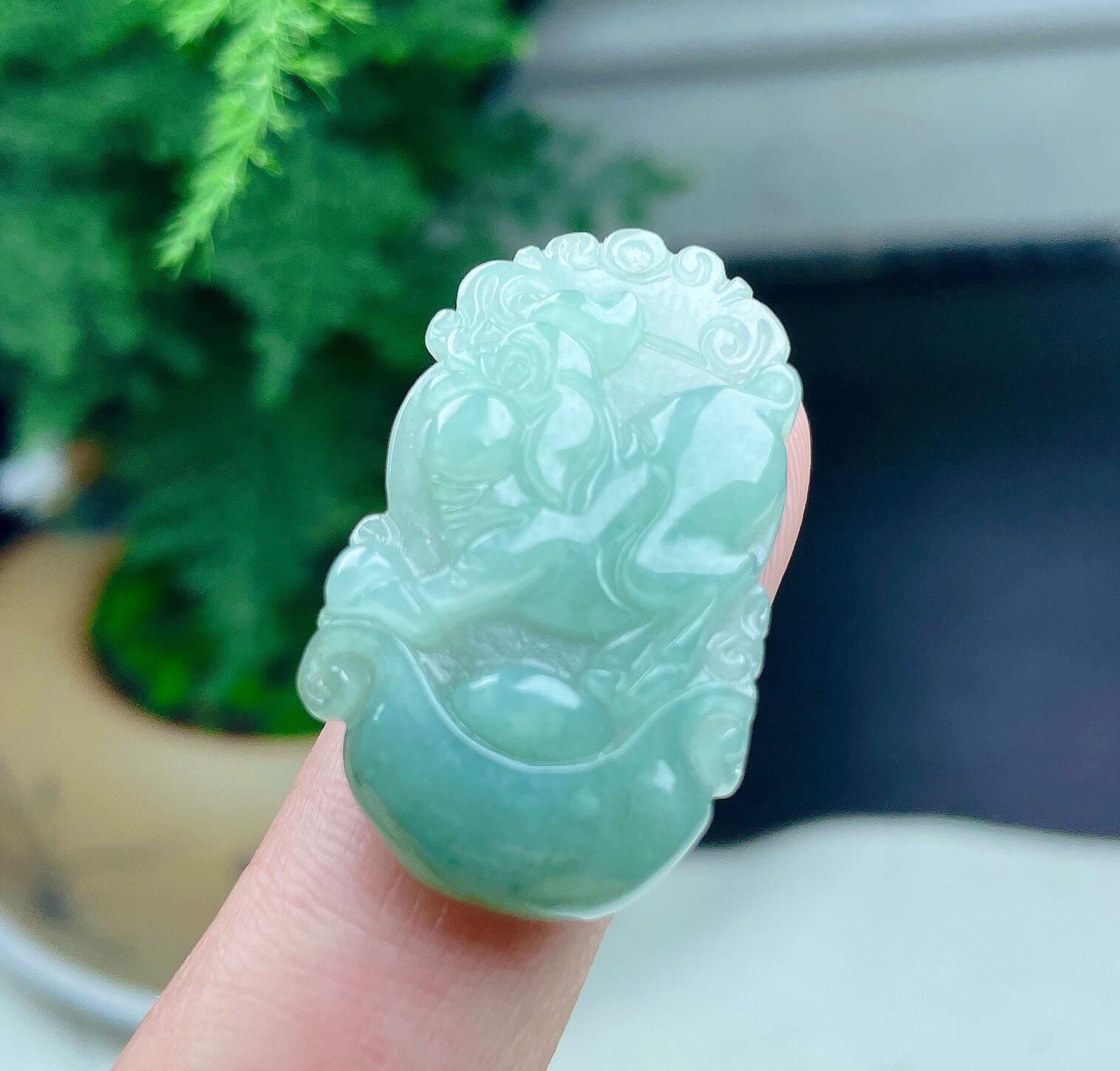 缅甸老坑天然A货猪挂坠猪吊坠